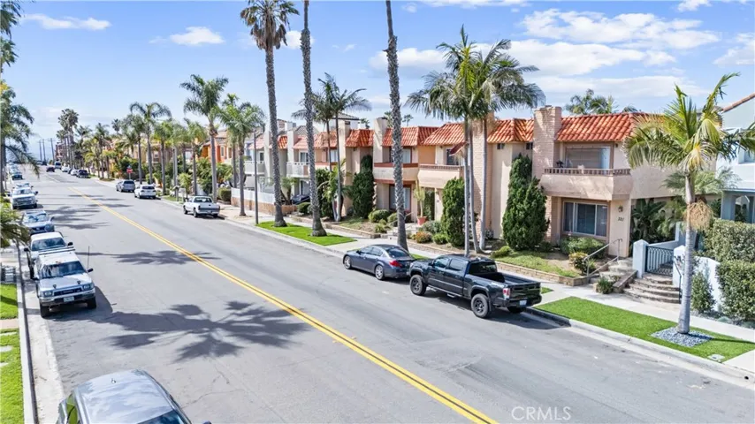 317 22nd Street, Huntington Beach, California 92648