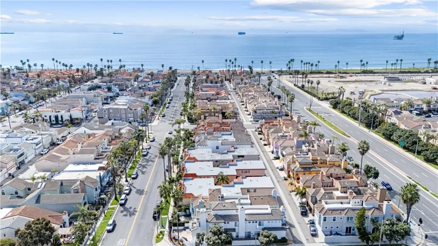 317 22nd Street, Huntington Beach, California 92648