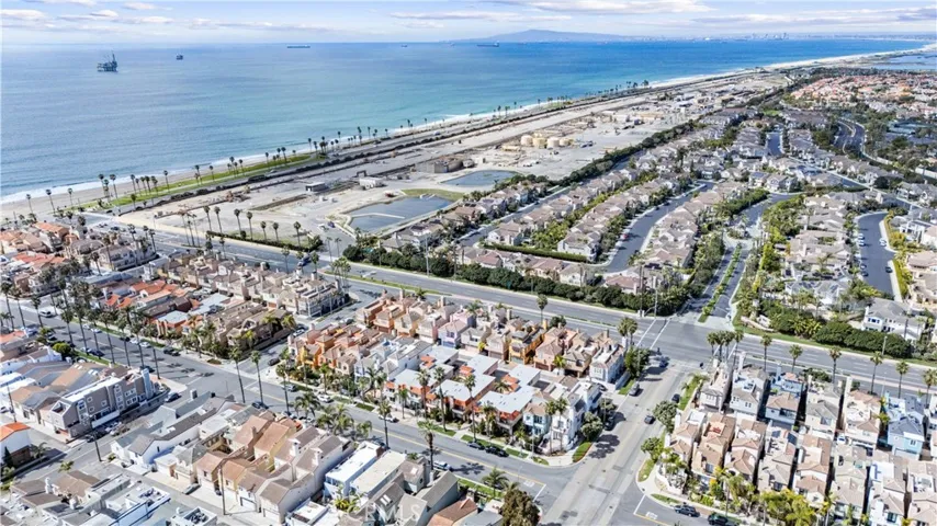 317 22nd Street, Huntington Beach, California 92648