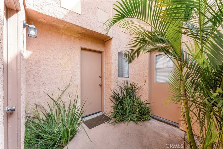 317 22nd Street, Huntington Beach, California 92648