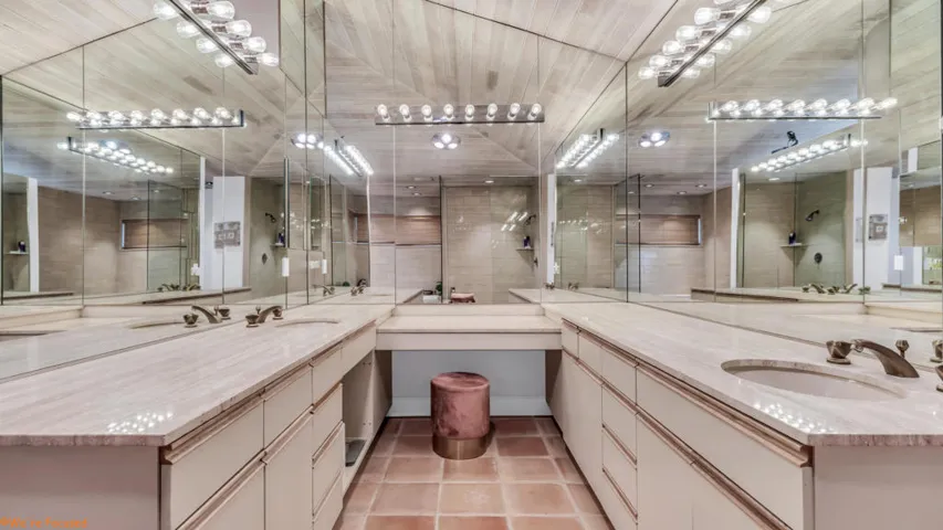 Were Focused 35 N Kavenish-34