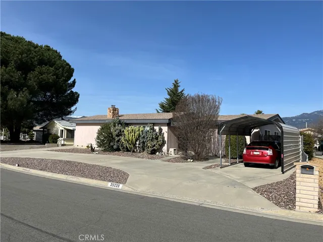 Covered carport, Mature landscaping