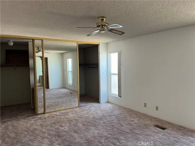Huge Master w/walk in closets