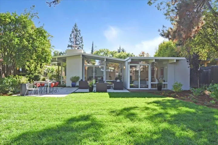 3401 Kenneth Drive, Palo Alto, California 94303