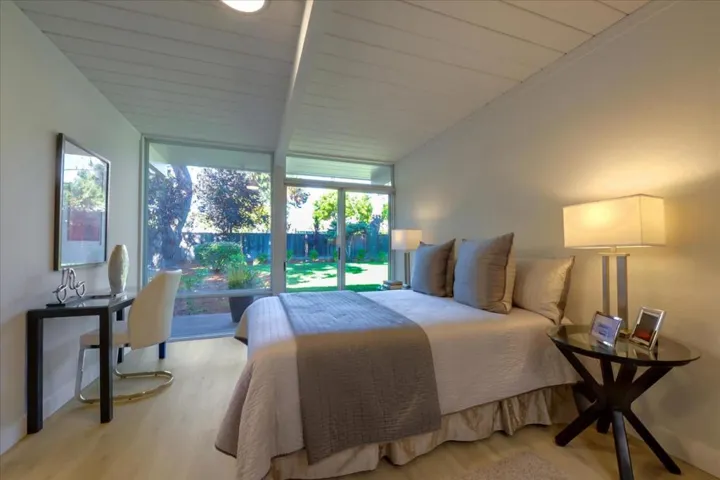 3401 Kenneth Drive, Palo Alto, California 94303