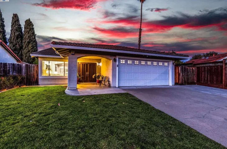 32840 Bucks Lake Ln, Fremont, California 94555