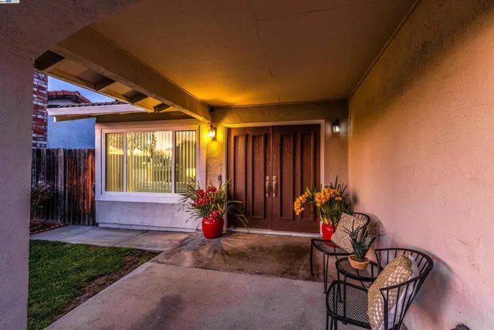 32840 Bucks Lake Ln, Fremont, California 94555