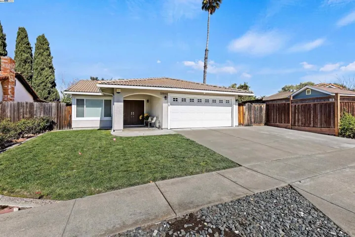 32840 Bucks Lake Ln, Fremont, California 94555