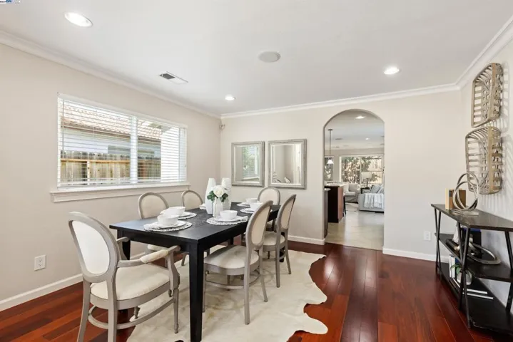 32840 Bucks Lake Ln, Fremont, California 94555