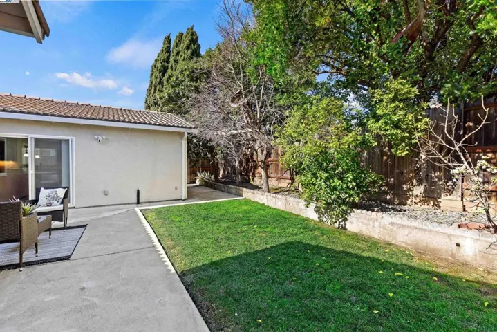 32840 Bucks Lake Ln, Fremont, California 94555