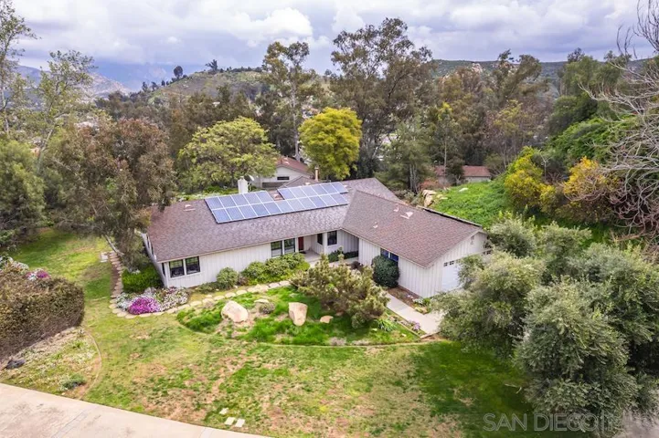 12443 Lemon Crest Dr, Lakeside, California 92040