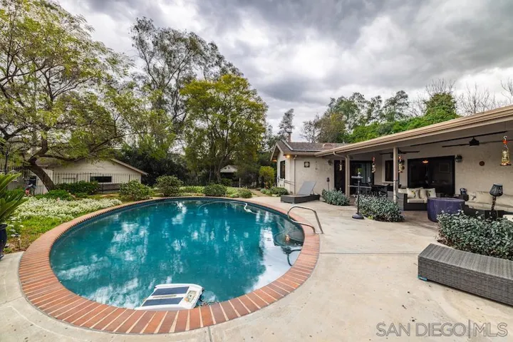 12443 Lemon Crest Dr, Lakeside, California 92040