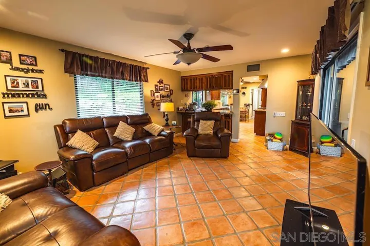 12443 Lemon Crest Dr, Lakeside, California 92040