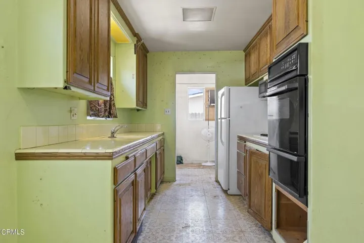 15-web-or-mls-UpmarketMedia-1188Bon-57