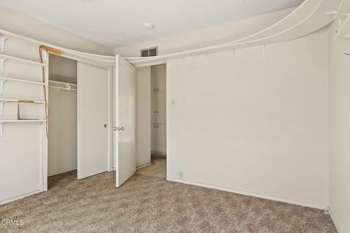 22-web-or-mls-UpmarketMedia-1188Bon-12