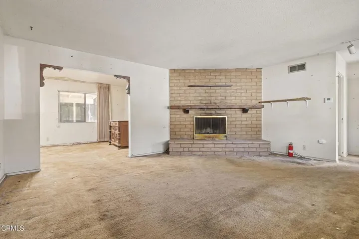 9-web-or-mls-UpmarketMedia-1188Bon-33
