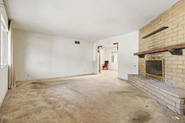 6-web-or-mls-UpmarketMedia-1188Bon-30