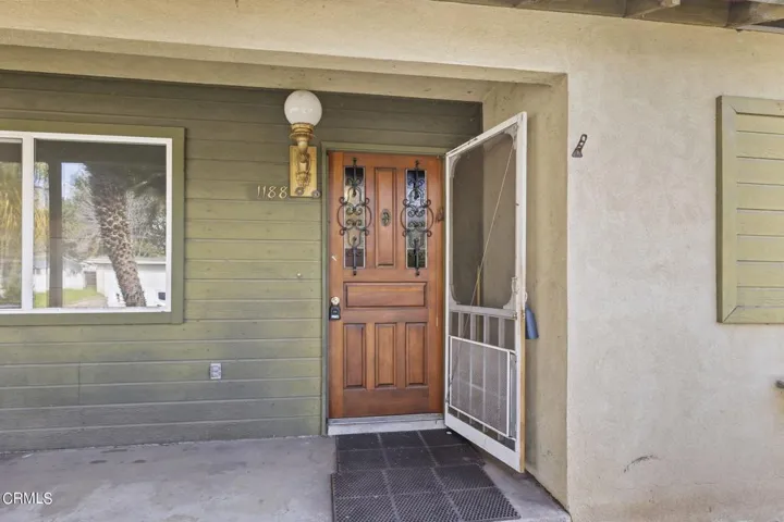 5-web-or-mls-UpmarketMedia-1188Bon-96