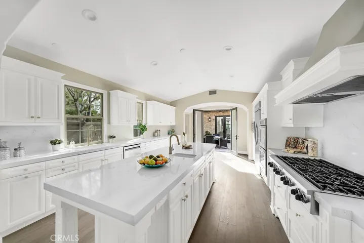 19 Via Lucena, San Clemente, California 92673