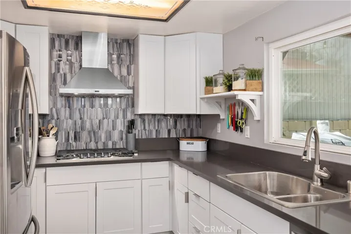 Beautiful cabinets!