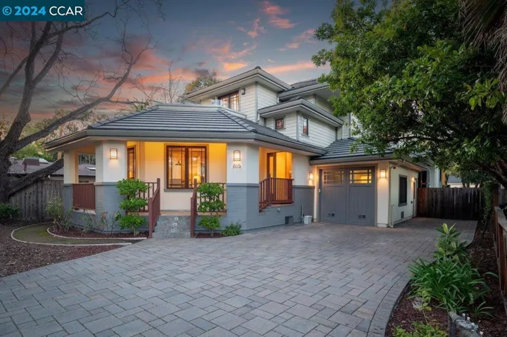 865 E Meadow Dr, Palo Alto, California 94303