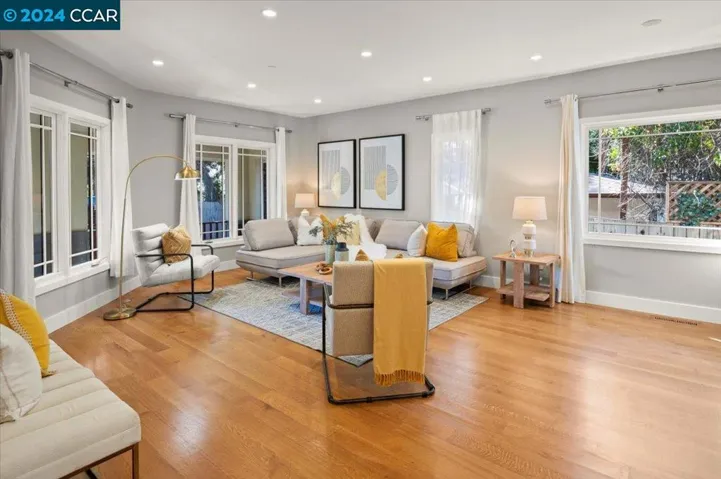Formal Living Rm