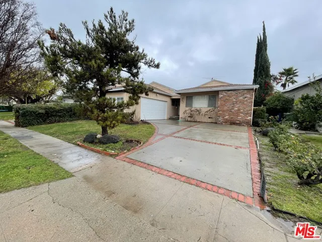 5938 Babbitt Avenue, Encino, California 91316