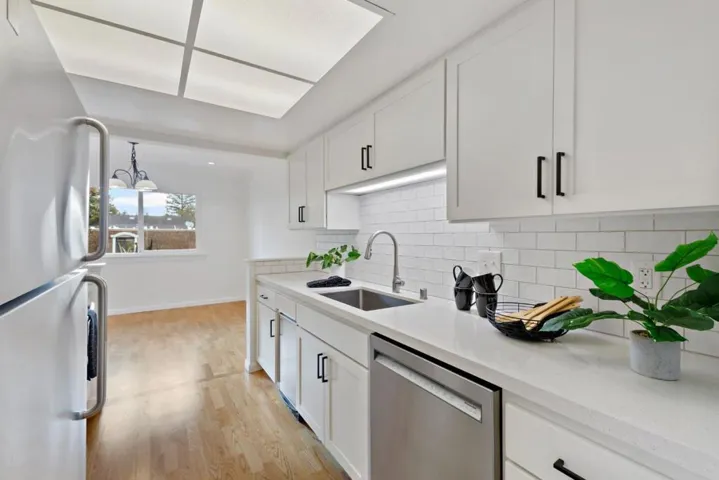 613 Forest Avenue, Palo Alto, California 94301