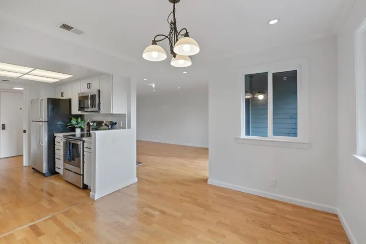 613 Forest Avenue, Palo Alto, California 94301