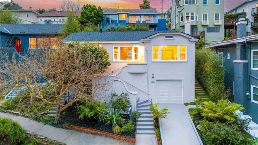 805 Walavista Ave., Oakland, California 94610