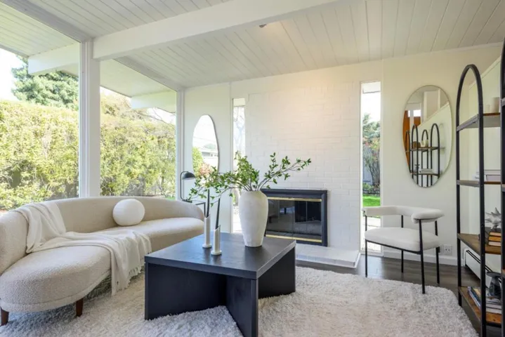 3896 Louis Road, Palo Alto, California 94303