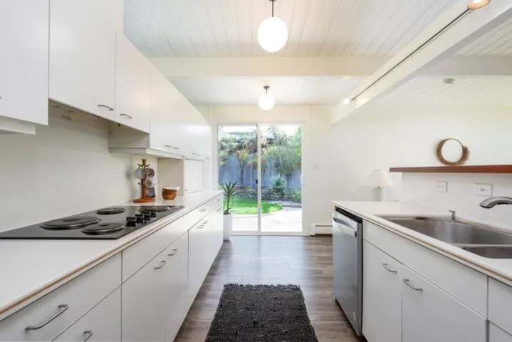 3896 Louis Road, Palo Alto, California 94303