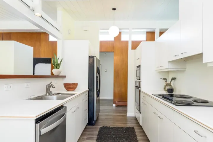 3896 Louis Road, Palo Alto, California 94303