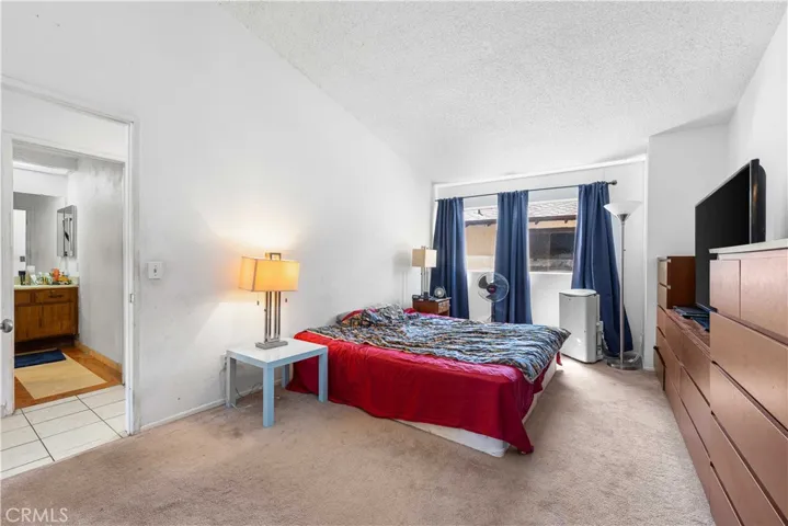 9605 Van Nuys Boulevard H, Panorama City, California 91402