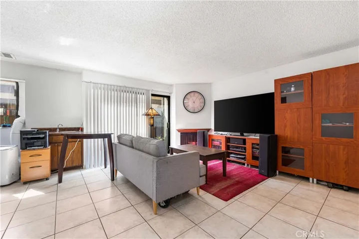 9605 Van Nuys Boulevard H, Panorama City, California 91402