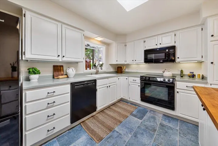 529 17 Mile Drive, Pacific Grove, California 93950