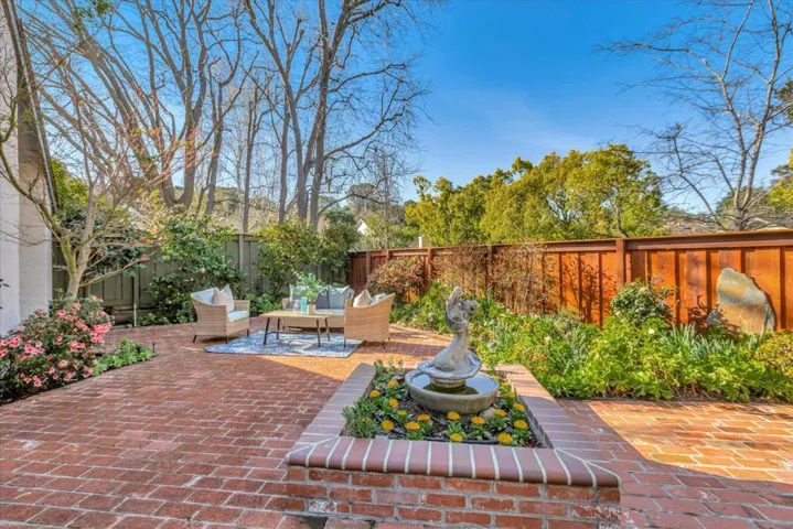22105 Dean Court, Cupertino, California 95014