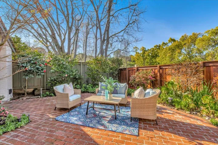 22105 Dean Court, Cupertino, California 95014