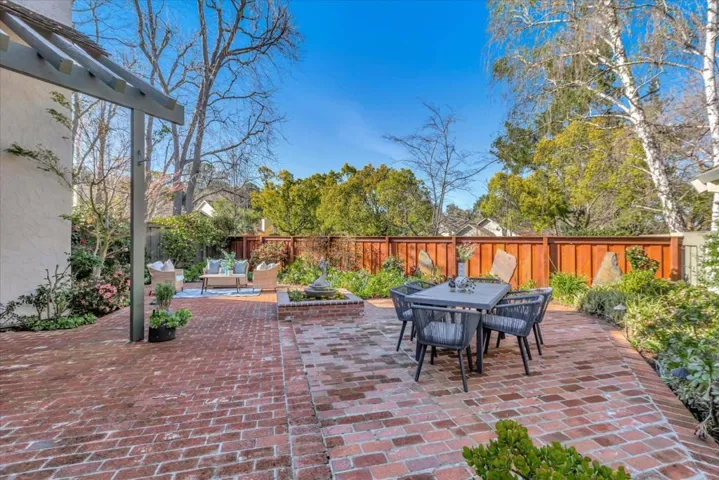 22105 Dean Court, Cupertino, California 95014