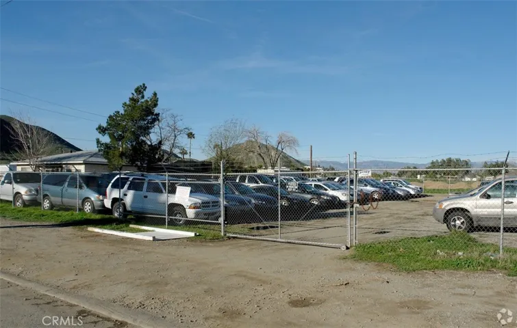 5527 28th Street, Jurupa Valley, California 92509