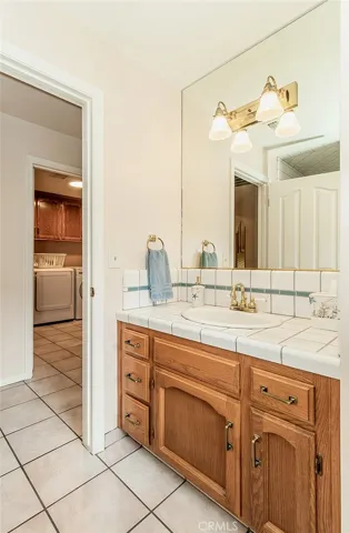 8441 N Bond Street, Fresno, California 93720