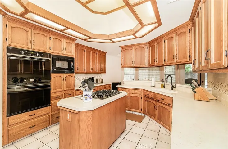 8441 N Bond Street, Fresno, California 93720