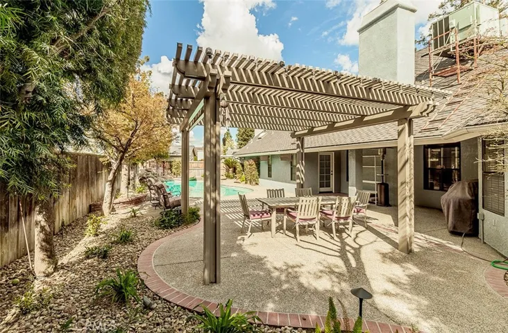 8441 N Bond Street, Fresno, California 93720