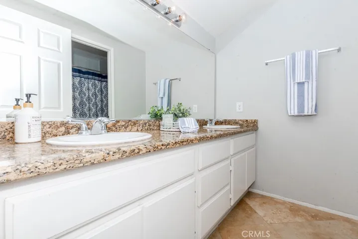 4136 Bennett Avenue, Corona, California 92883