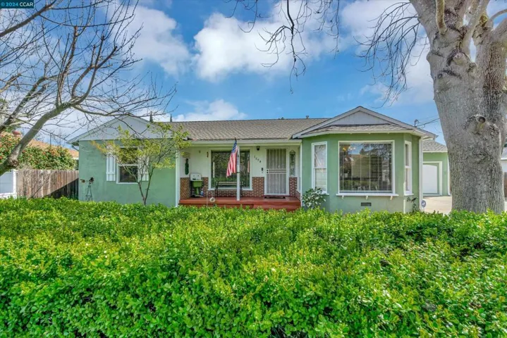 1674 Garnet Ln, Concord, California 94519