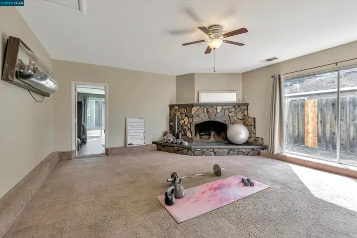 1674 Garnet Ln, Concord, California 94519