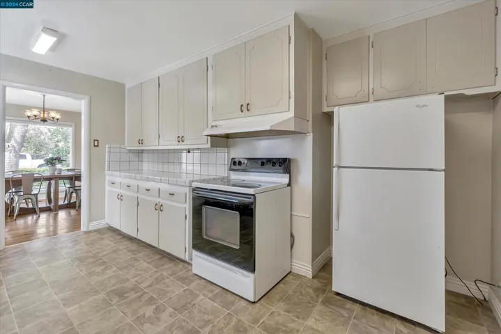 1674 Garnet Ln, Concord, California 94519