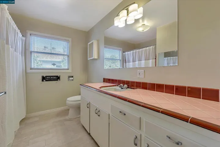 1674 Garnet Ln, Concord, California 94519