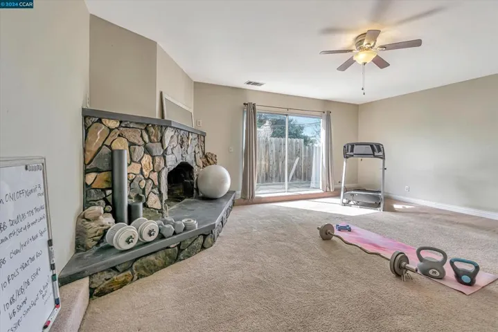 1674 Garnet Ln, Concord, California 94519