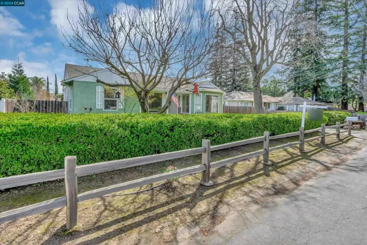 1674 Garnet Ln, Concord, California 94519